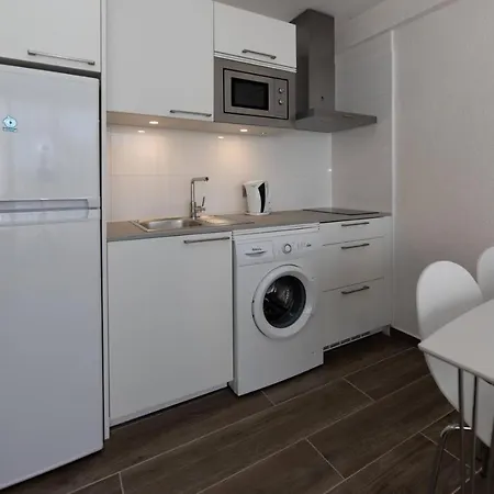 Apartment Modern With Pool And Wifi