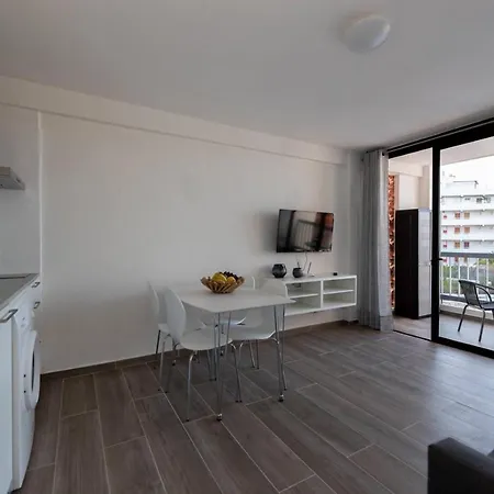 Modern With Pool And Wifi Playa Fanabe